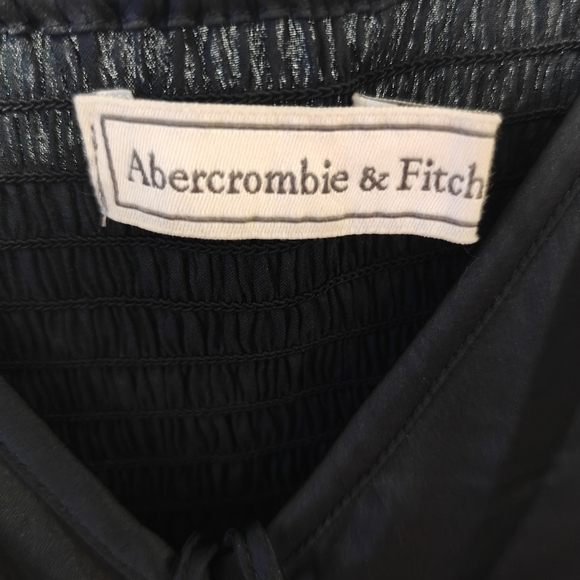 Abercrombie & Fitch Old Money Aesthetic Blouse Size Large Black Flowy Airy Cozy - Picture 5 of 7